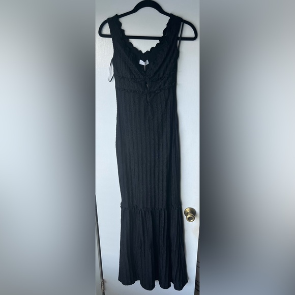 Meshki Dresses & Skirts - Meshki Natalie Off the Shoulder Maxi Dress